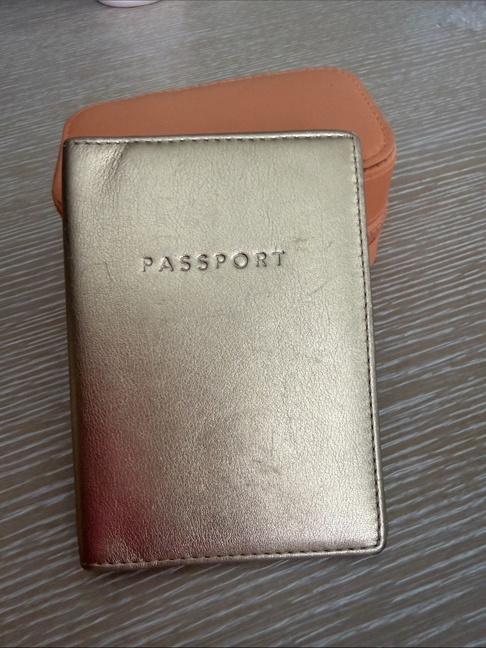 COACH Smooth Leather Gold Passport Cover Passport Holder - Picture 13 of 13